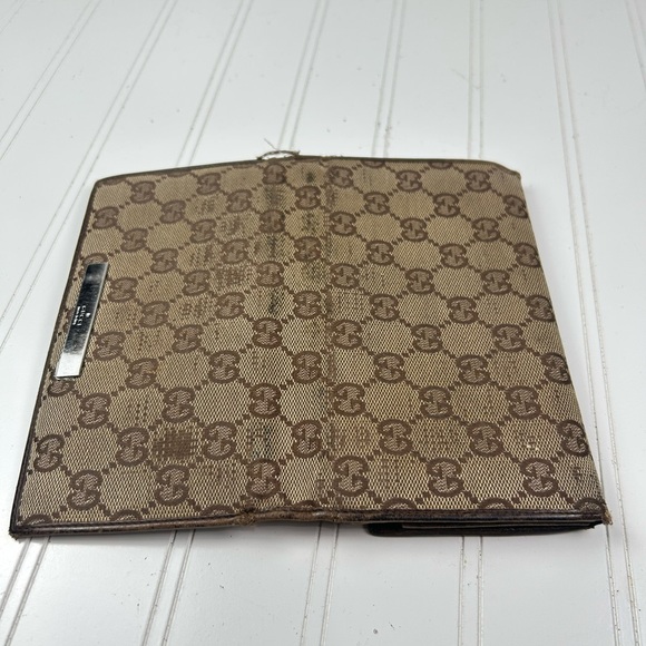 Gucci Beige and Brown GG Canvas Clutch Wallet - Picture 6 of 13